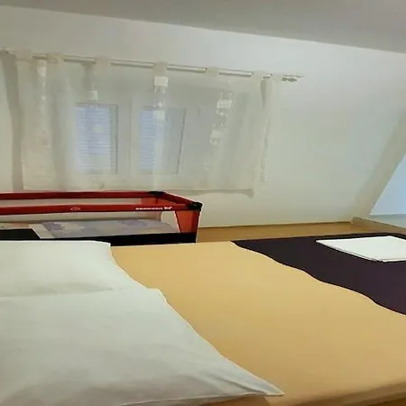 Dora - With Terrace Apartment *