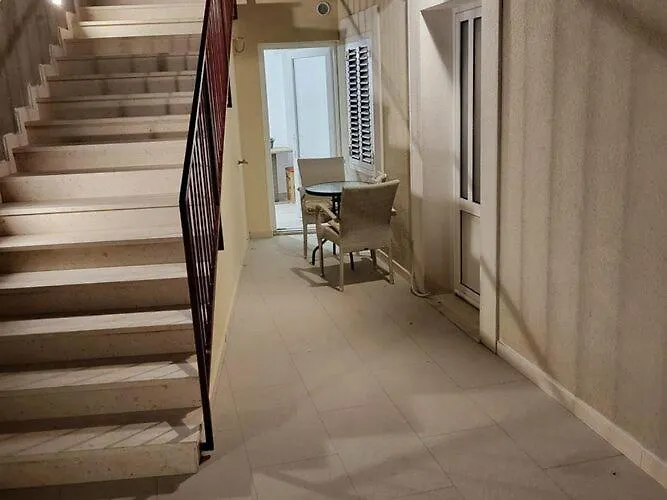 Dora - With Terrace Appartamento Ragusa