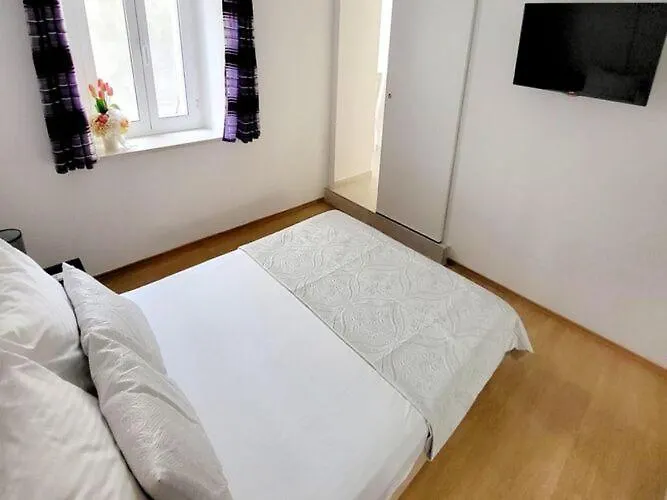 Dora - With Terrace Appartement